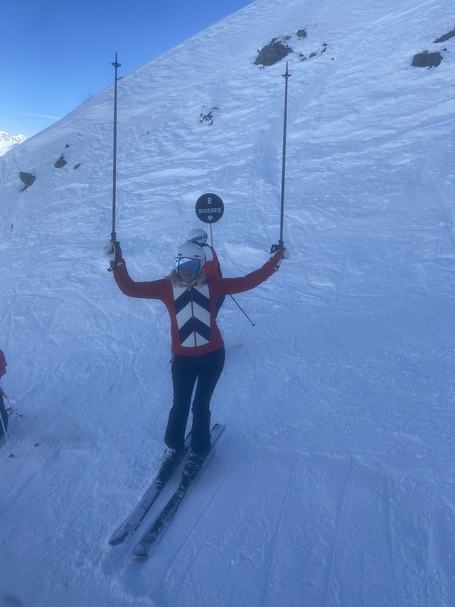 3Vallees_france's tweet photo. Today's great #PhotosdeFans come thanks to #3Vaddicts @CNeskens @jon1289 @richSdickens 
#Les3Vallees #InfiniteMountainExperiences https://t.co/BA91M4rdJC