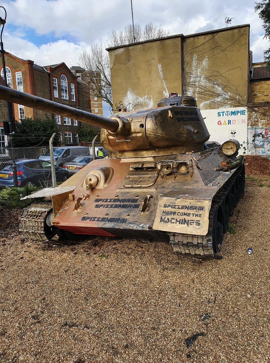 spizzenergi's tweet photo. #SpizzFM broadcaster on BBC Breakfast this morning 25mins past the hour (before the local news segment) plus pub landlord Patrick from the Victoria pub Pages Walk 🍺 @BBCBreakfast where the #Spizztank #Tanksi #T34 used to be on Mandela Way @se1 https://t.co/G2ZT8oE1Lk