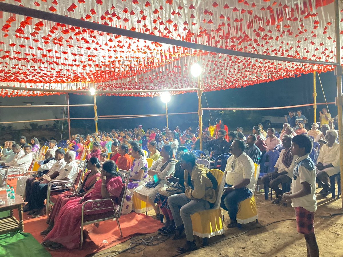 Csrinivas_BJP's tweet photo. ಆನೇಕಲ್ ತಾಲ್ಲೂಕಿನ ಕರ್ಪೂರು ಗ್ರಾಮದ ವಿ.ವಿ.ಎಂ.ಮಾಂಟೆಸರಿ ಡೇ ಕೇರ್ ಮತ್ತು ಟ್ಯೂಷನ್ ಸೆಂಟರ್, ಮಹಿಳಾ ಮತ್ತು ಮಕ್ಕಳ ಕಲ್ಯಾಣ ಉದ್ಘಾಟನಾ ಕಾರ್ಯಕ್ರಮಕ್ಕೆ ಮುಖ್ಯ ಅತಿಥಿಯಾಗಿ ಪಾಲ್ಗೊಂಡ ಸಂದರ್ಭ.
#CSrinivas #AnekalTaluk #AnekalBJP #Anekal https://t.co/YQXVAxjSc1