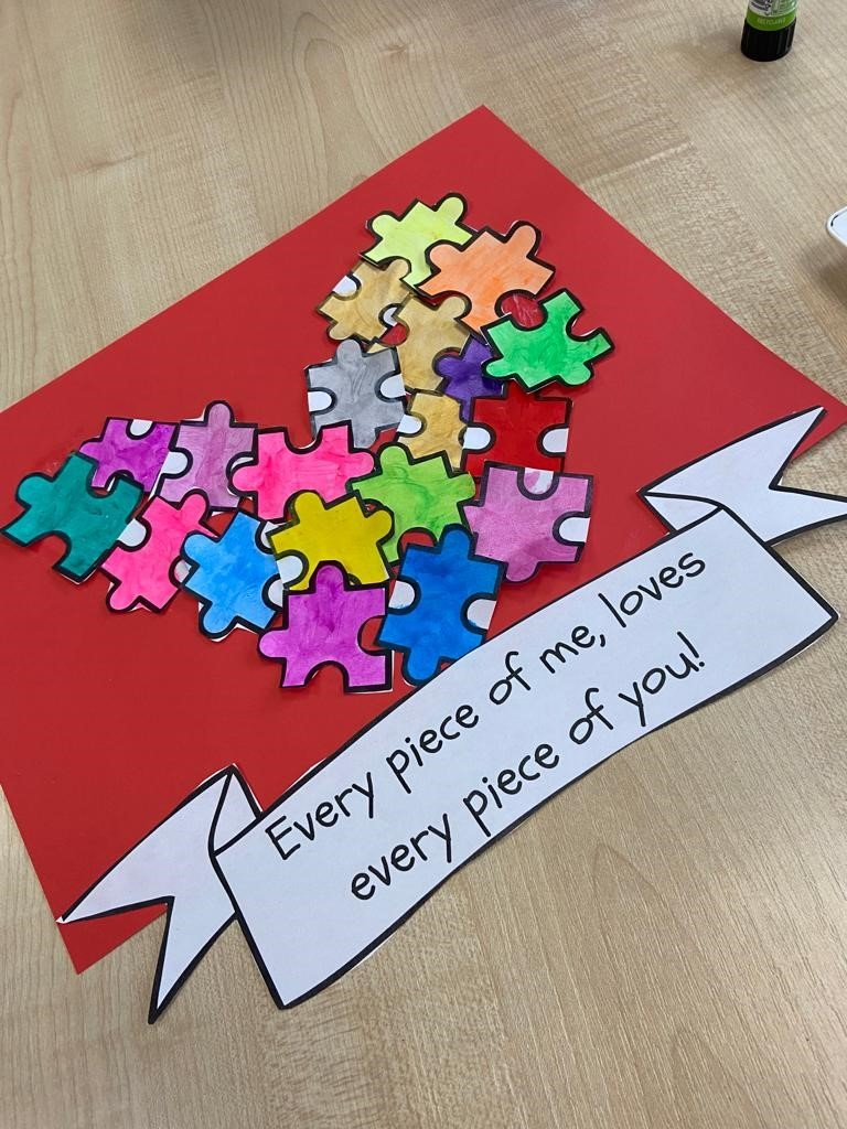 CHI_Ireland's tweet photo. Lá Fhéile Vailintín faoi mhaise duit!💖😊

Look at some of the beautiful artwork the pupils in CHI at Temple Street hospital school did to celebrate the occasion 🥳💕

Mams, crisps &amp; dogs seem to be very popular with the class😆 https://t.co/nOnBvffKRO