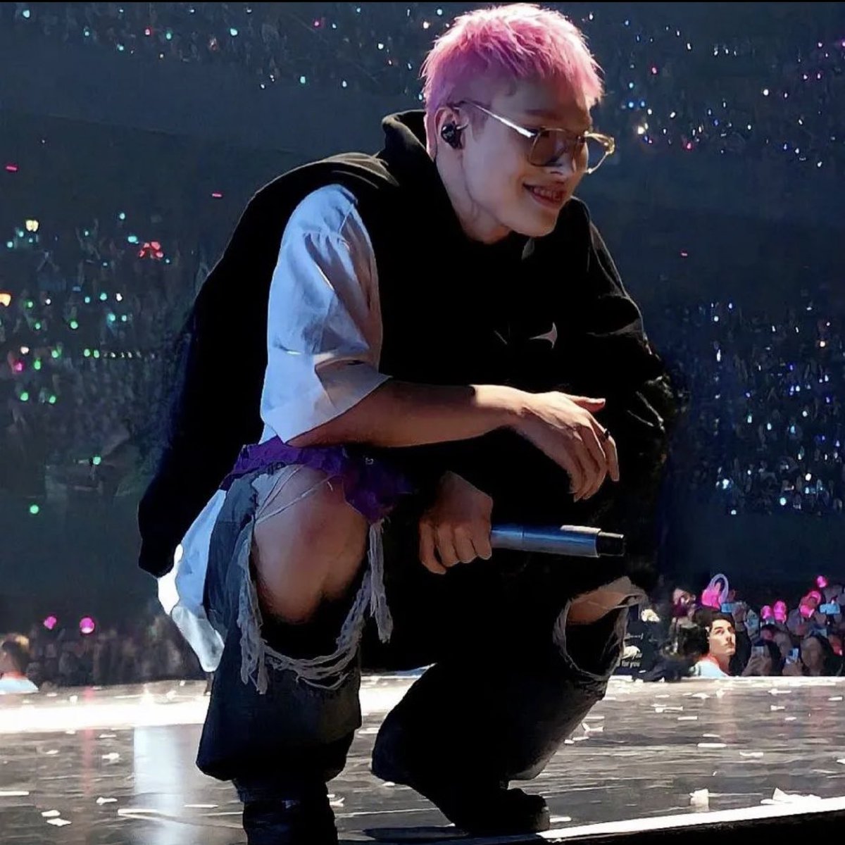 ot8teezpresent's tweet image. If i find an edit of this mingi with tattoos i will melt… seriously!!!! am i the only one who keeps picturing a full sleeve on him? Especially with this haircut?