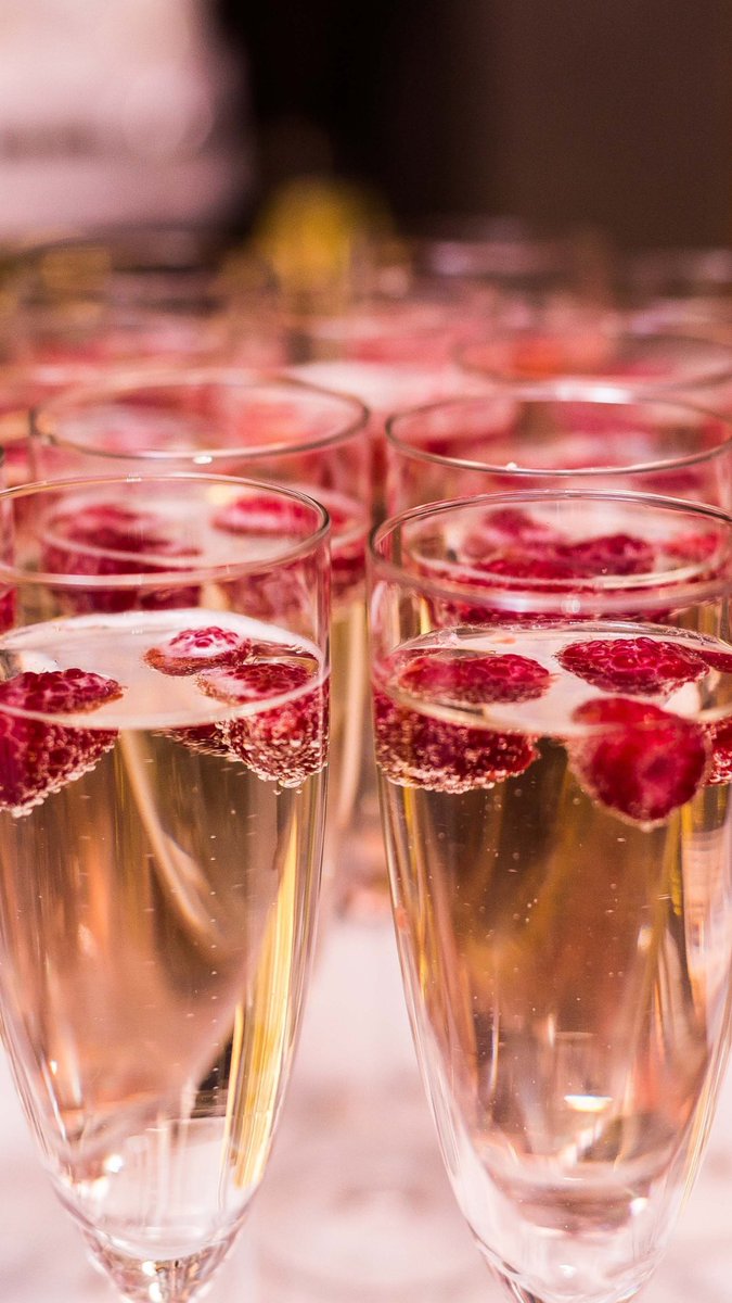 orangebeachbars's tweet image. Cheers to the lovers. 💕
Happy Valentine’s Day. 

#LoveIsInTheAir #SheSaidYes #PopTheQuestion #WeddingPlanning #2023Wedding #2024Wedding #WeddingBar #BarHire #OBB #OrangeBeachBars