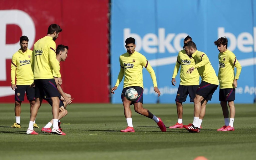 IrenePalomo10's tweet image. 🚨 TRABAJO COMPENSATORIO 🚨 

¿Qué hacemos con los jugadores que disputan menos de 40-50’ por encuentro?

Te lo cuento, dentro hilo 🧶 🔽