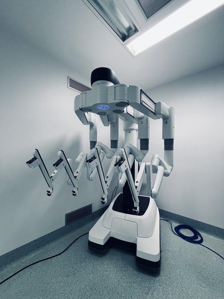 InstJauregui's tweet photo. En @InstJauregui estamos comprometidos con la innovación y la excelencia en la atención médica. Ofrecemos cirugía robótica para múltiples patologías, incluyendo resecciones pulmonares y cirugía del timo, brindando a nuestros pacientes una opción segura y efectiva. https://t.co/VOj6EJVESx