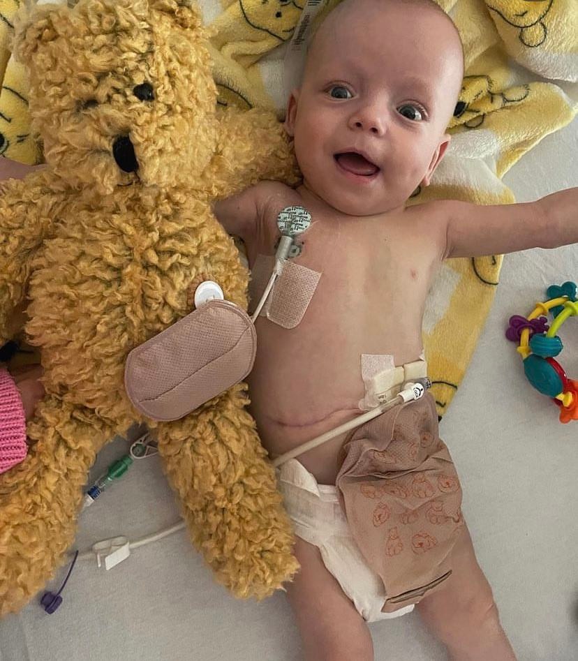 RHCGlasgow's tweet photo. Mum, Jade, &amp; dad, Rhys, wanted to raise awareness of how important #NationalOrganDonorDay is, by sharing their admirable story of their incredible son Zachary, who is currently waiting on a double organ donation after 5 failed matches

Read more here: 

https://t.co/EbWKzhtodP https://t.co/M8YJq4KHfo