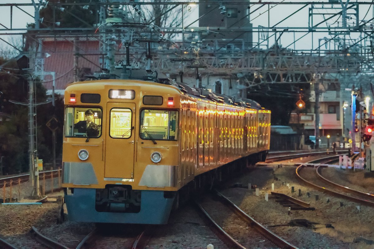 kishabiyori's tweet image. 📷高感度撮影【ISO 51200】
2+2+2 ﾌﾞﾂ6編成 🙂🙃🤝🙂🙃🤝🙂🙃
旧2000系 2419F+2417F+2409F→
#EOSR6mark2