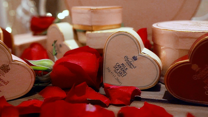 TcmsHcIIand's tweet photo. Happy Valentines Day to my wife, best friend and the person that deserves more than the world. @PezEdvvards 
LOVE YOU! 

The last present is more of a hint. Flying first class to our destination. https://t.co/jDYB8FVE0u