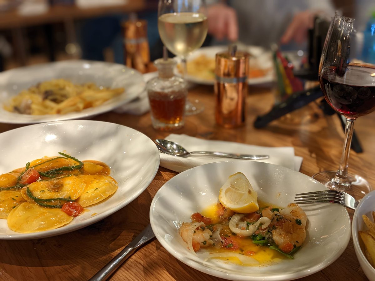 RocksNotts's tweet photo. Gusto Italian in Nottingham. Yum yum. @gusto_uk #italian #nottingham #gustoitalian #restaurants #nottsrocks https://t.co/xwblWwJXFA