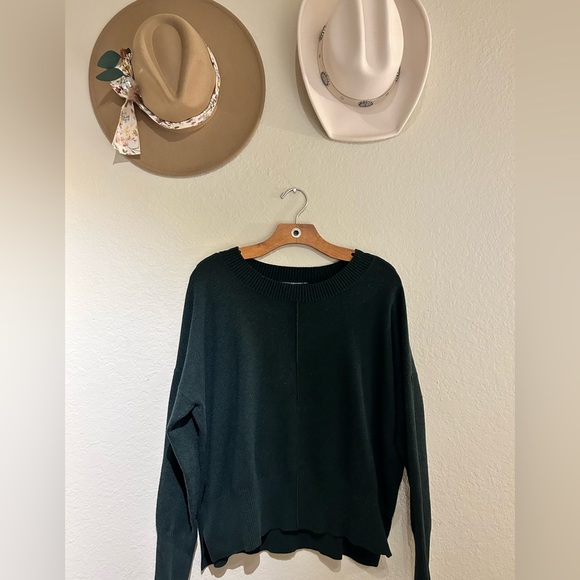roxyux's tweet image. So good I had to share! Check out all the items I'm loving on @Poshmarkapp from @thriftsgalore #poshmark #fashion #style #shopmycloset #orvis #frenchconnection #eddiebauer: posh.mk/QanZWl0ipxb
