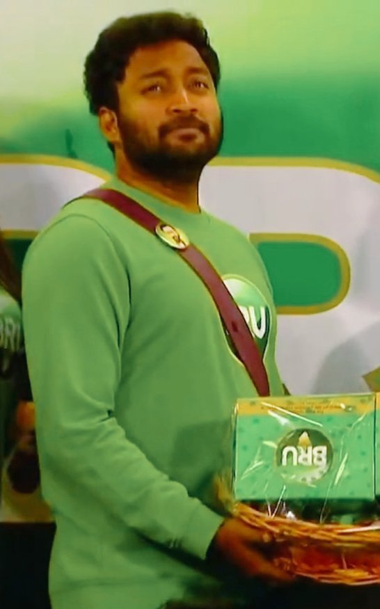 Daic_selva's tweet image. Beautiful edit❤️.
#BruVik - Underrated bonding for sure💚@RVikraman @brucoffeein

#vikraman𓃵 #vaathivikraman𓃵
#TotalWinnerVikraman #AramVellum #Vikku #Vikraman #BiggBossTamil6 #AramVellumLegalAid