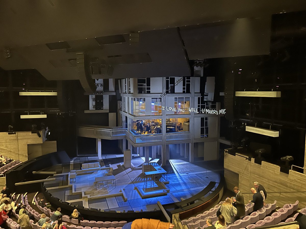 Danbates tweet media