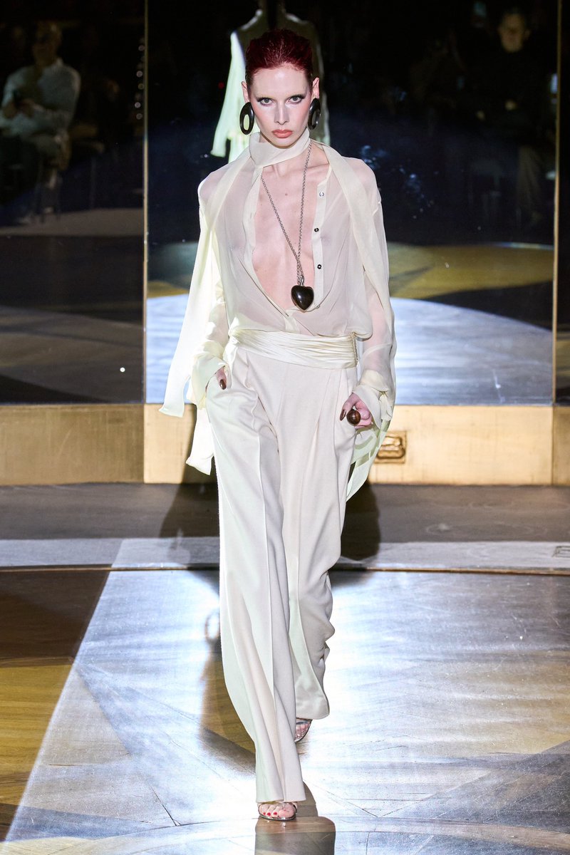 Probably my favorite from LaQuan Smith. I love it when he focuses on the type of clothing that can show his ability to create beautiful garments with good tailoring