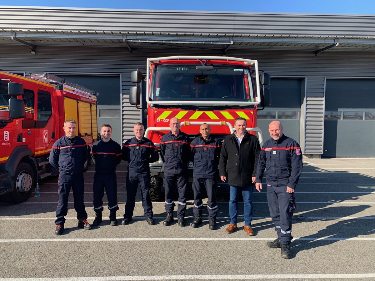 #RenfortChili | 5⃣ sapeurs-pompiers du @SDIS07 sont engagés en renfort au #Chili 🇨🇱 pour lutter contre des #feuxdeforêts meurtriers qui touchent actuellement le pays 🔥 
➡️Bonne mission à tous 💪