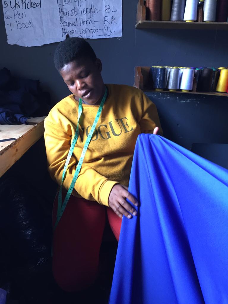 tholleka's tweet image. This is Lizeka Nomnganga, a proud mom, she says life has been a lot better now that she doesn&apos;t have to depend on social grant to raise her kid

and its all thanks to
#BusinessAndArtsSA
#PESP3
#DepartmentOfSportsArtsAndCulture