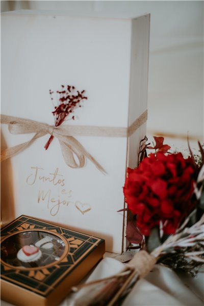 💗 Feliz San Valentín 💗

🎁 ¡Ten un detalle bonito con tu persona favorita! Como estos packs de Chic Blue Macaron y DeTapeo Box.

En nuestra web mentta.com tenemos una gran variedad de lotes ¡Descúbrelos!