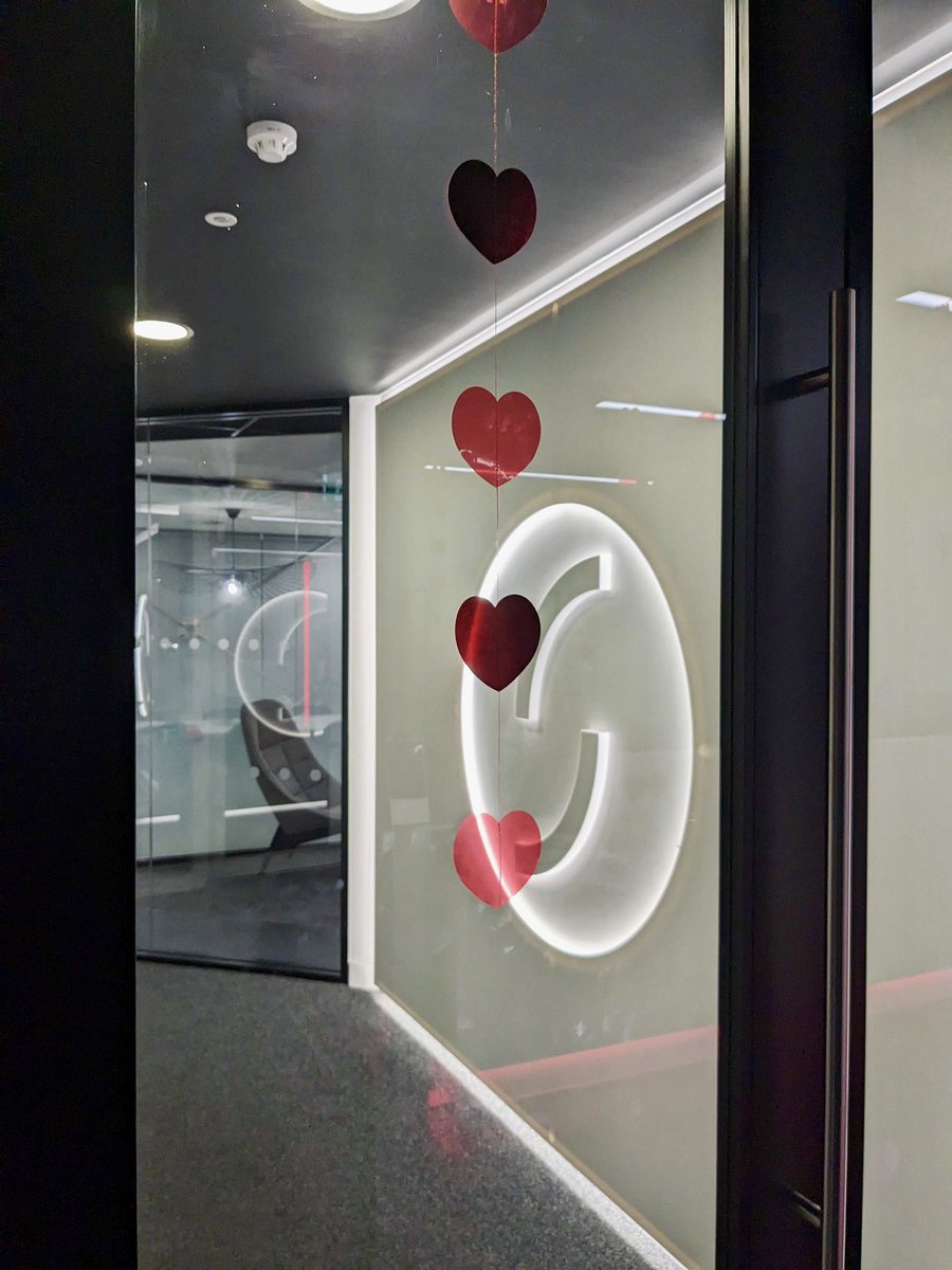 AnnaLouise tweet media