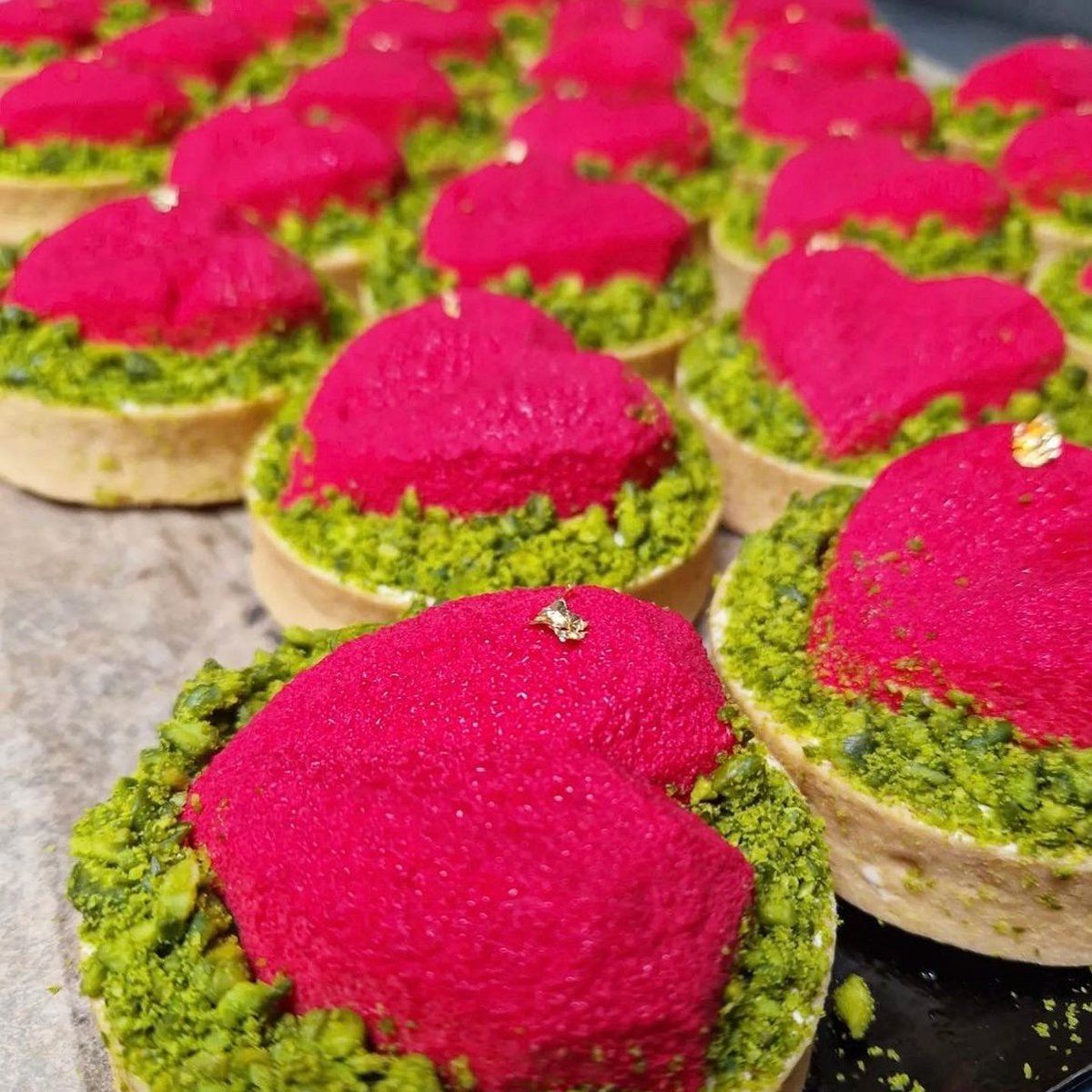 Can you feel the loveee? Cause we certainly can ❤️

Happy Valentine’s Day to you all, we hope it’s a lovely one filled with sweet treats just like these 😋

Big shout out to head pastry chef Magdalena Lygas!

#sweettreats #valentiensday #sustainability #development #irish #local
