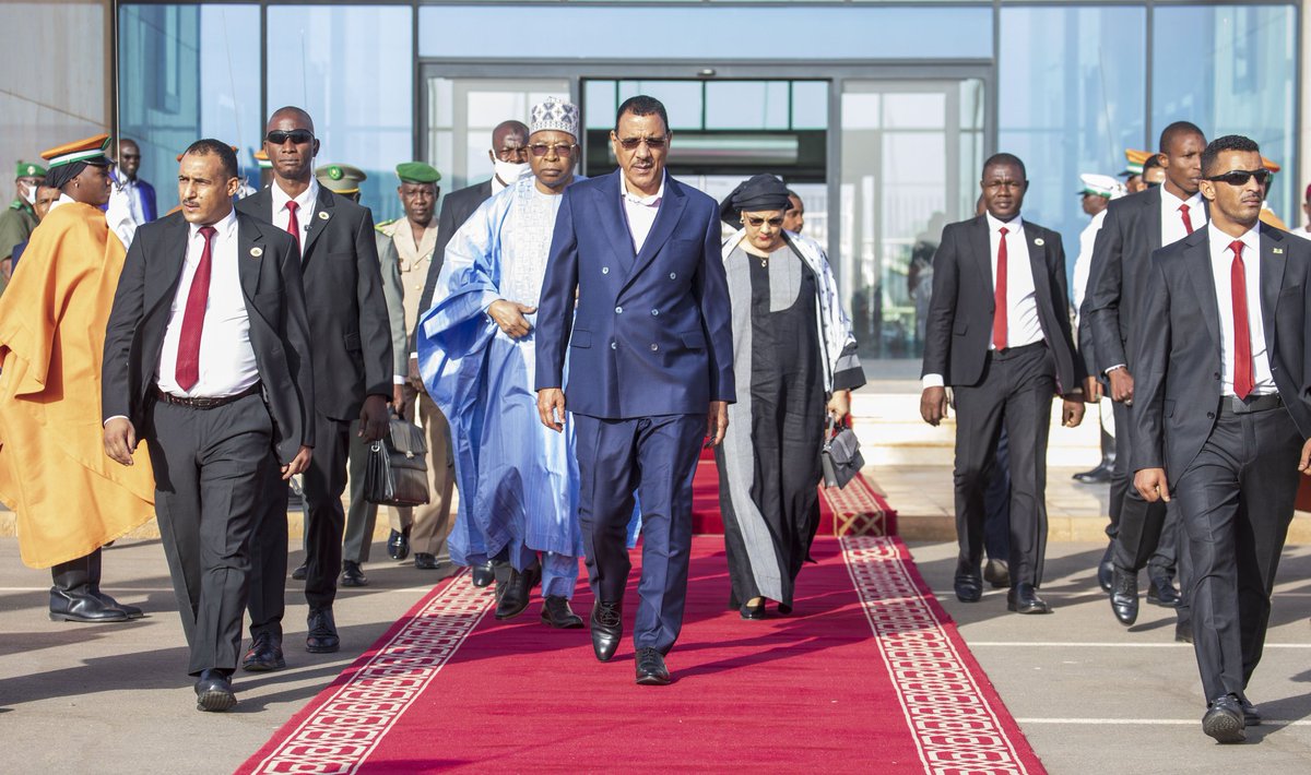PresidenceNiger's tweet photo. Le Président de la République SEM. @mohamedbazoum entreprend du 14 au 16 février 2023 une visite de travail à Bruxelles en Belgique, à l’invitation de M.Charles Michel @eucopresident, Président du @CoE_fr. https://t.co/muzL6N3Fkr