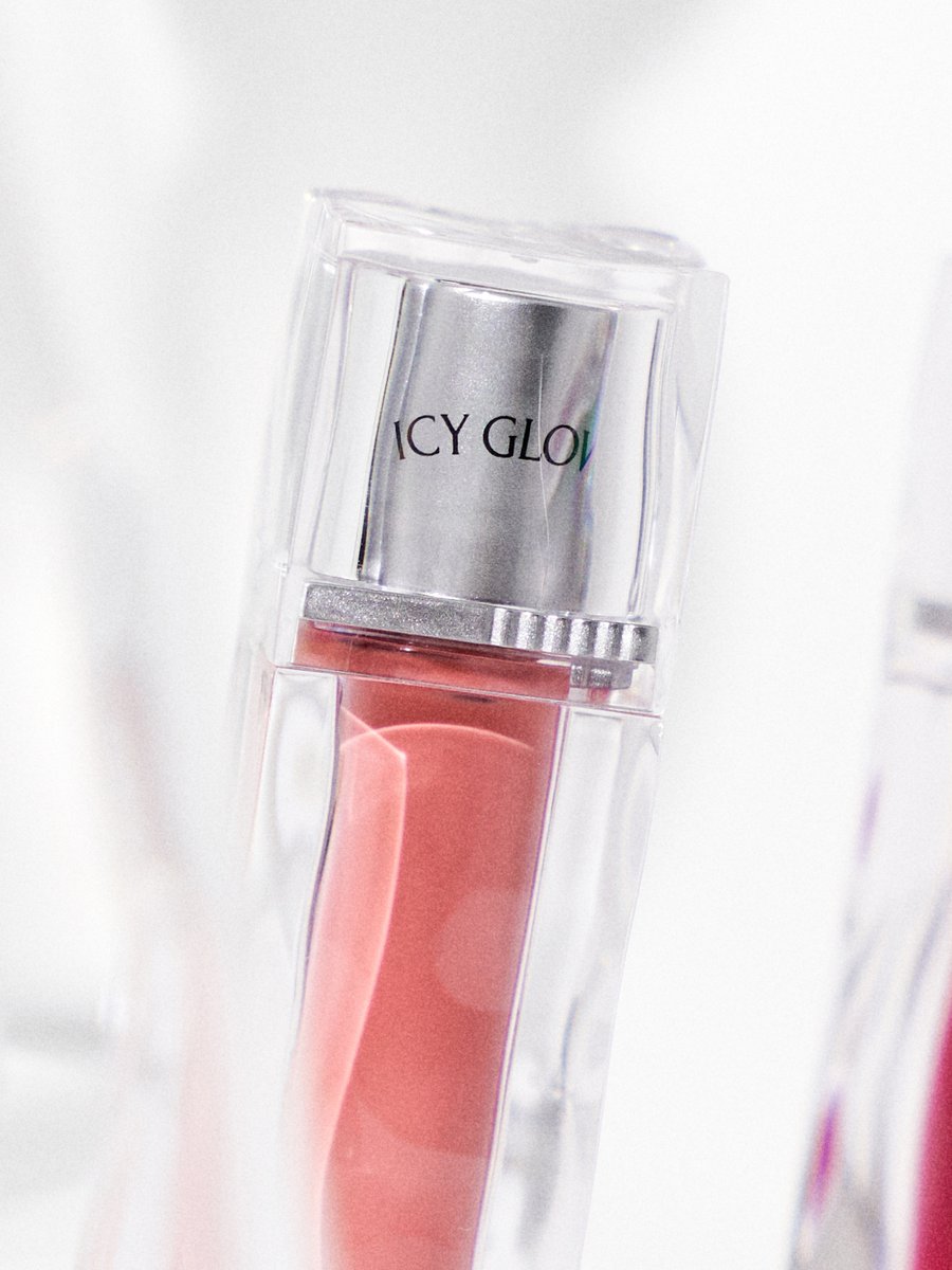 Moisturizing ~ Glow✨💧
.
.
.
#MuzigaeMansion #MuzigaeMansionTH #icyglow #lipstick