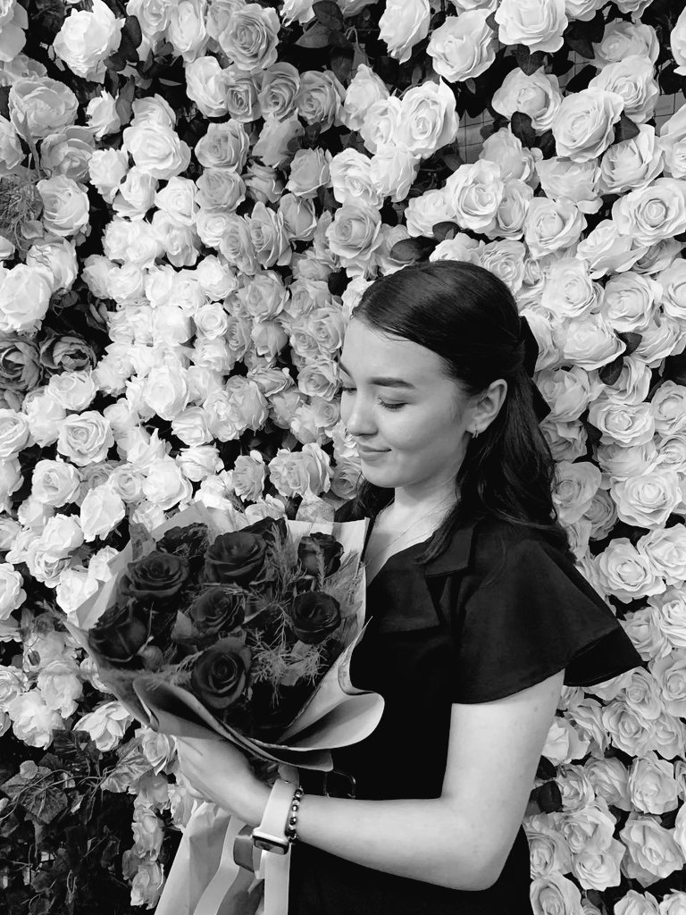 aziza_yarash's tweet photo. Oddiygina: haqiqiy sevgi bılan, sevib sevilib nishonlashni hohlayman keyinki bayramni:)
#happyvalentinesday2023 #orzu #havas https://t.co/0WPAazhibP