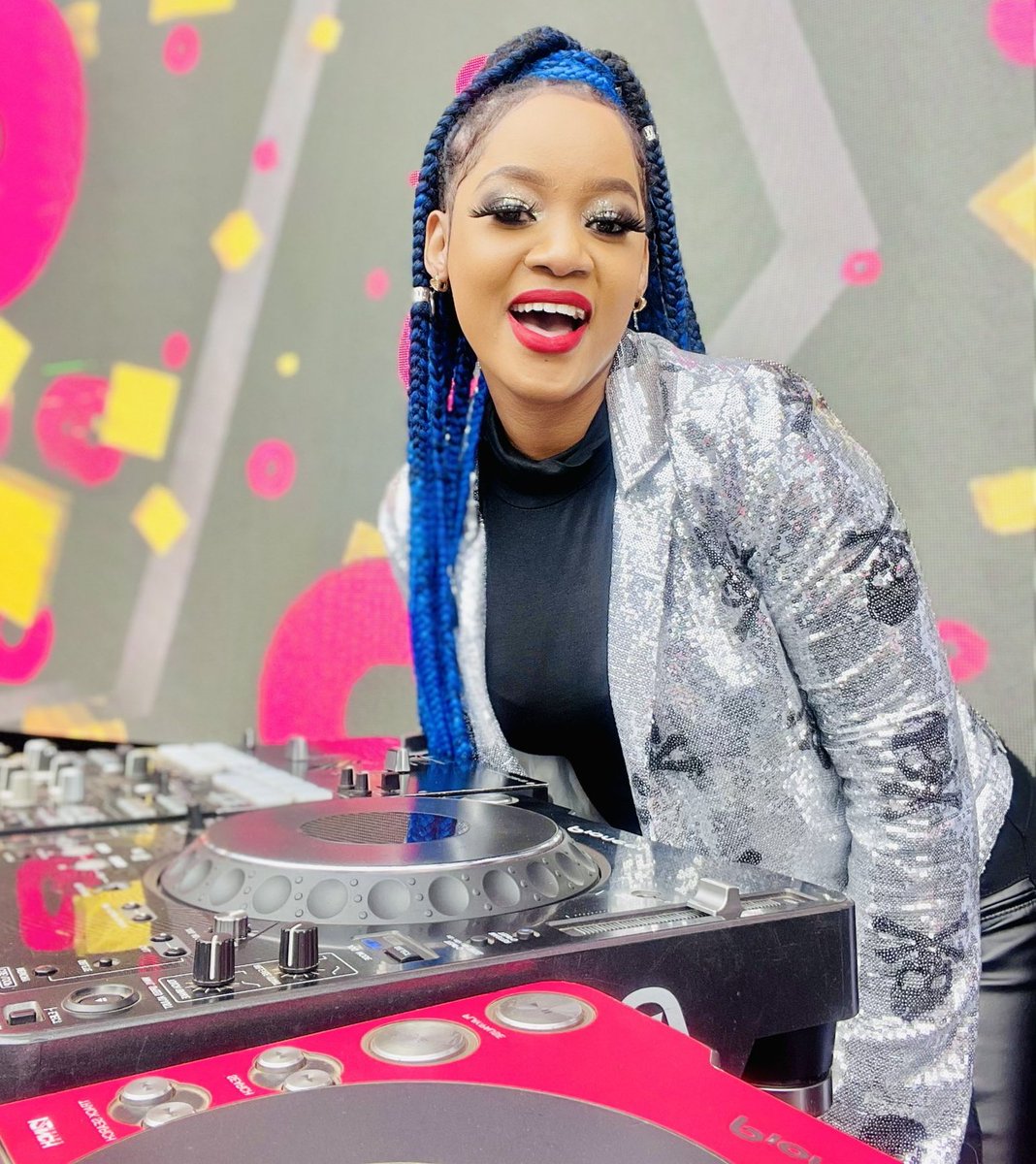 aonepipi's tweet photo. What do you Know About DeejayZato? https://t.co/rFKXEFaI9X