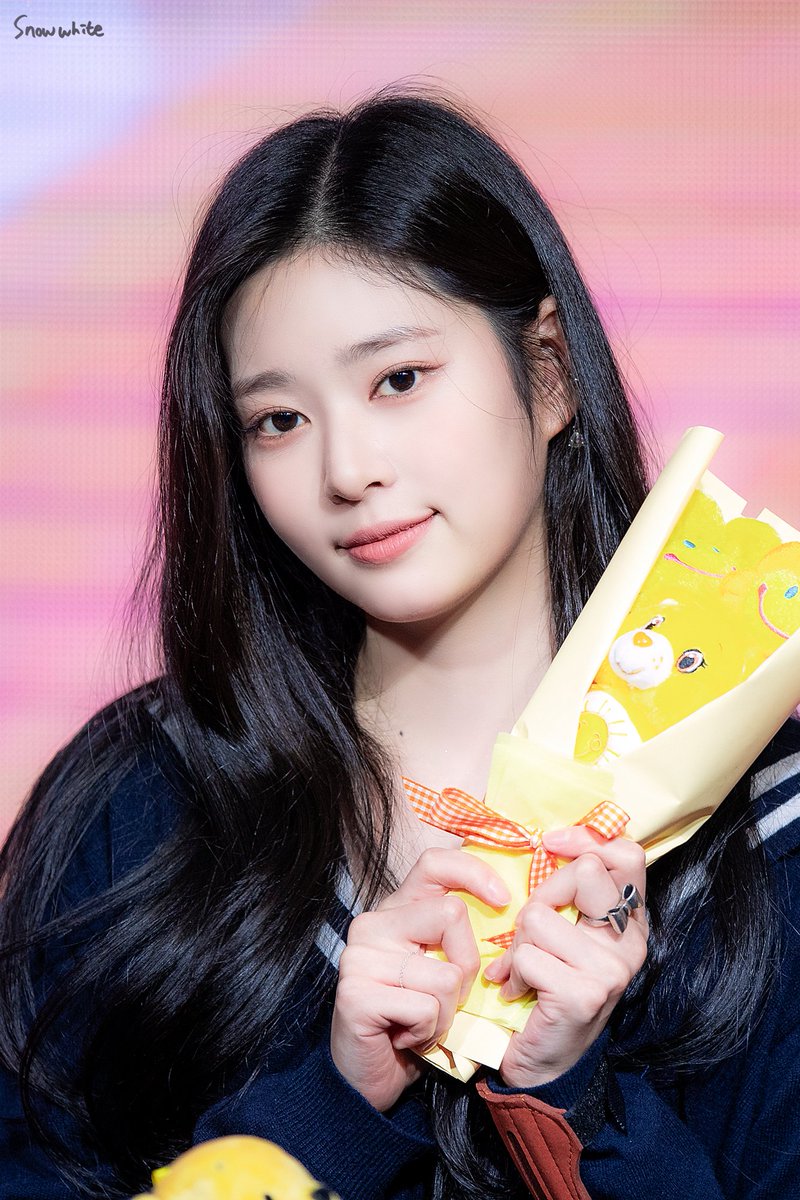 230212 팬사인회 2
<a href="/minju_official_/">김민주 KIM MIN JU</a>

#김민주 #キムミンジュ #KIMMINJU #김민주엔젤