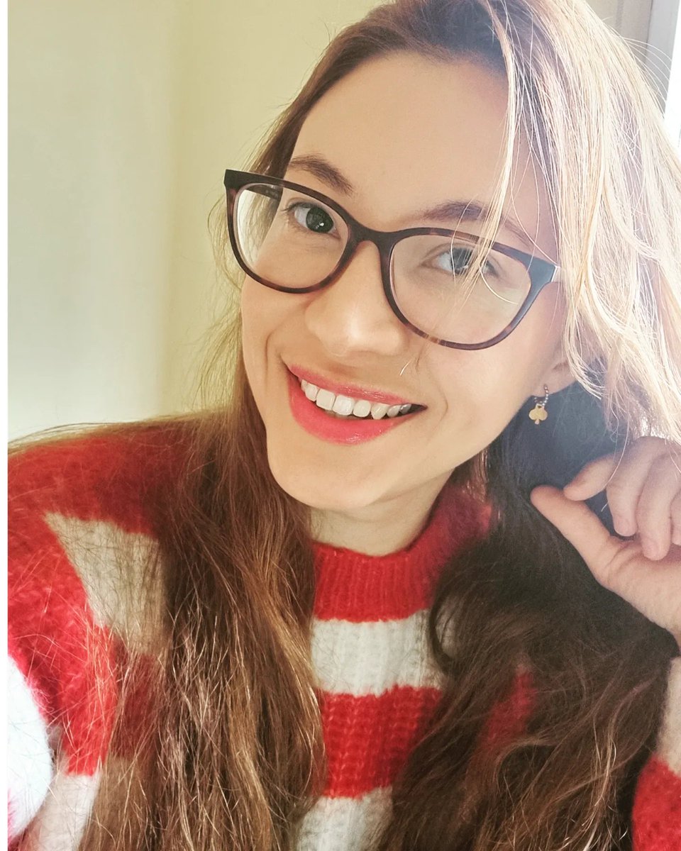Monicachacin_'s tweet photo. Hoy me siento afortunada.❤️☘️❤️💚Today I am feeling lucky. 💚❤️💚❤️☘️❤️💚❤️💚
 #happyvalentinesday #felizdiadesanvalentin #valentinesday #díadesanvalentín #serendipias #shamrock #trébol #serendipity #MónicaChacínSEOcopywriter #seocopywriter #copywriterlife https://t.co/IZkJnVVouU