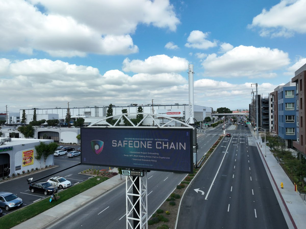 SafeOne_Chain's tweet photo. Background left, you can see @elonmusk spaceX office. 

Greets to you big BOSS. Hope you come along our ads one day

We love your work and vision

#BSC #bnb #Ethereum #bscgems #cryptocurrency #altcoin #Crypto #bitcoin #blockchain #CoinGecko #coinmarketcap https://t.co/3kGtKkUqb6
