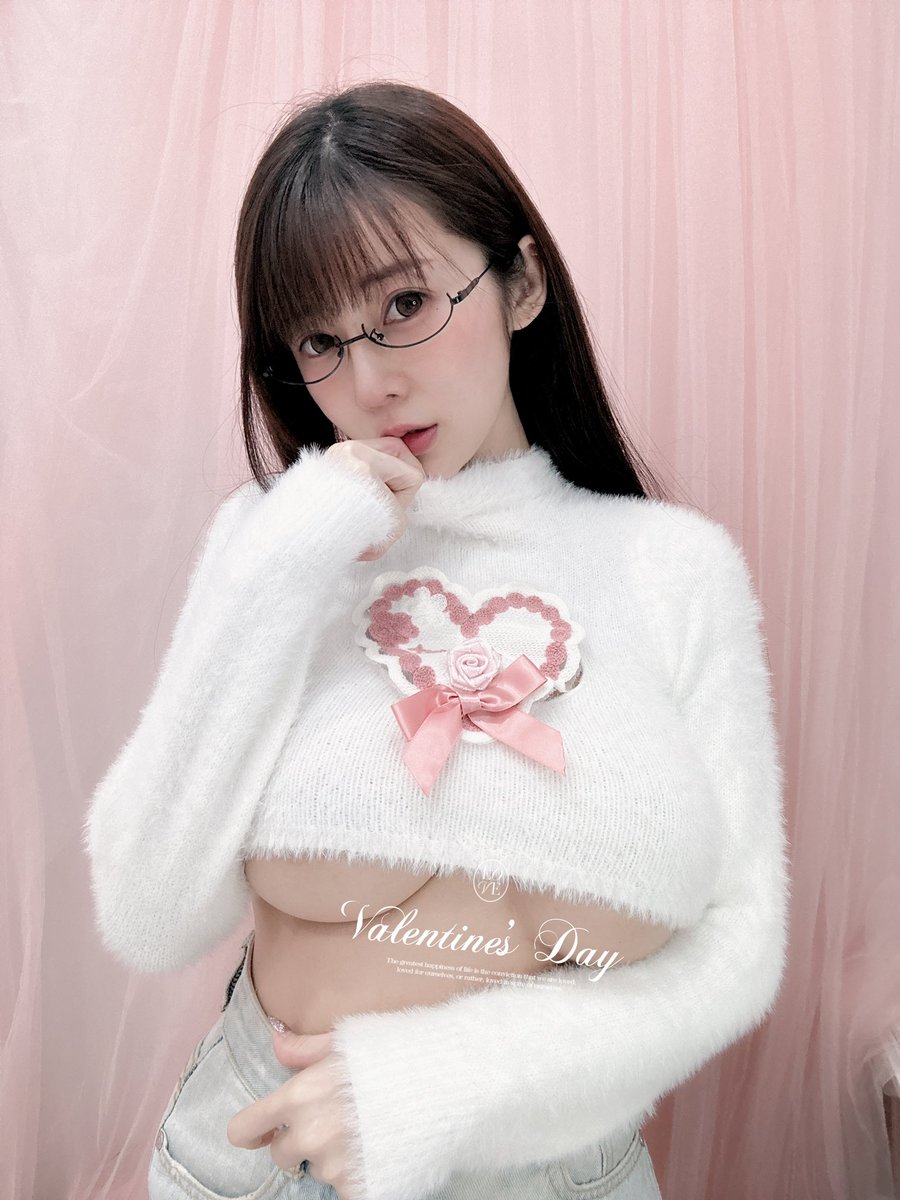 今天晚上JKF直播改成明天周三晚上8-9點哦💗 
https://t.co/jGazBho6ut
希希今天要先陪媽媽吃飯
明天大家再來JKF一起慶祝情人節
希望可以有個開心的情人節回憶♥️ https://t.co/RJWwQ40Qmd