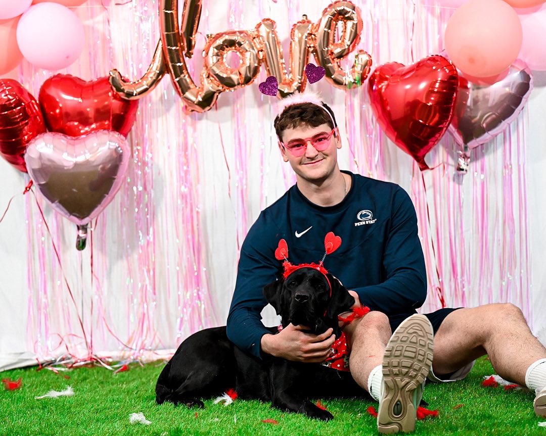 PennStateMSOC's tweet photo. Happy Valentines Day 🐶❤️ https://t.co/bfUU7neL7X