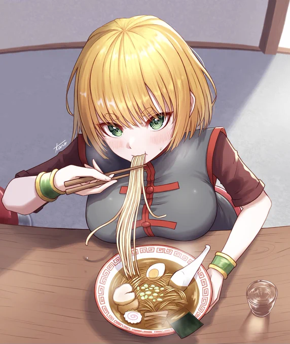 実家のラーメン屋のお手伝い後のミェンミェン 