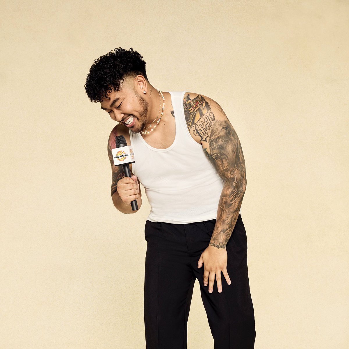 thelede_ca's tweet photo. 🎶 “How sweet it is to be loved by you” 🎶
 
@MuchMusic feels the love this Valentine’s Day as the platform officially surpasses more than 2.5 million followers on TikTok.
 
New images of the #MuchMusic VJs are now available for download on @thelede_ca: https://t.co/fsLWOVEFjI https://t.co/ftOs0ZWNEq