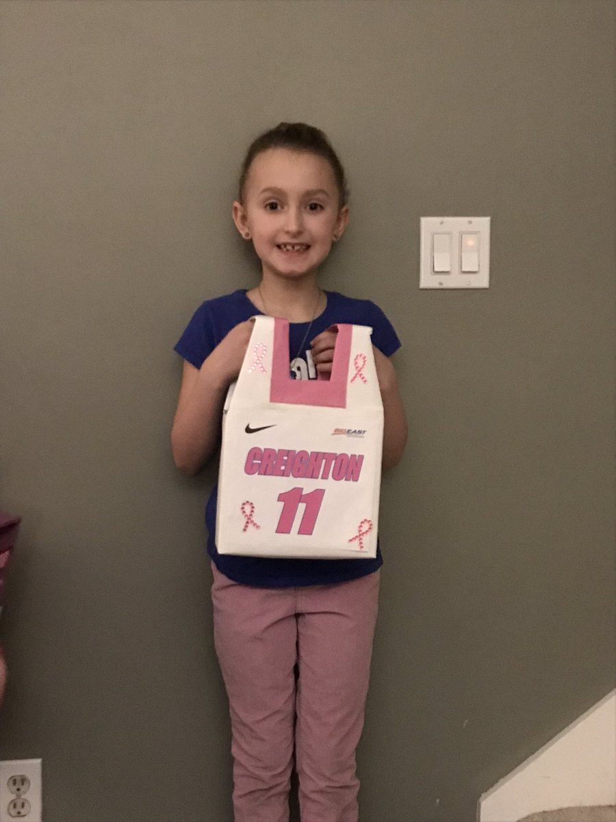 sciencegray's tweet photo. This year’s Valentine box inspired by her favorite @BluejayMBB player, @RyanKalkbrenner. #GoJays Beat the Friars! https://t.co/IHqYbQwvfU