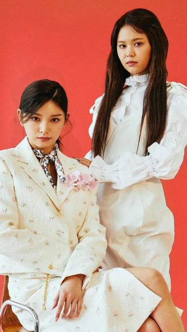 everglow for tmrw magazine (2022) 