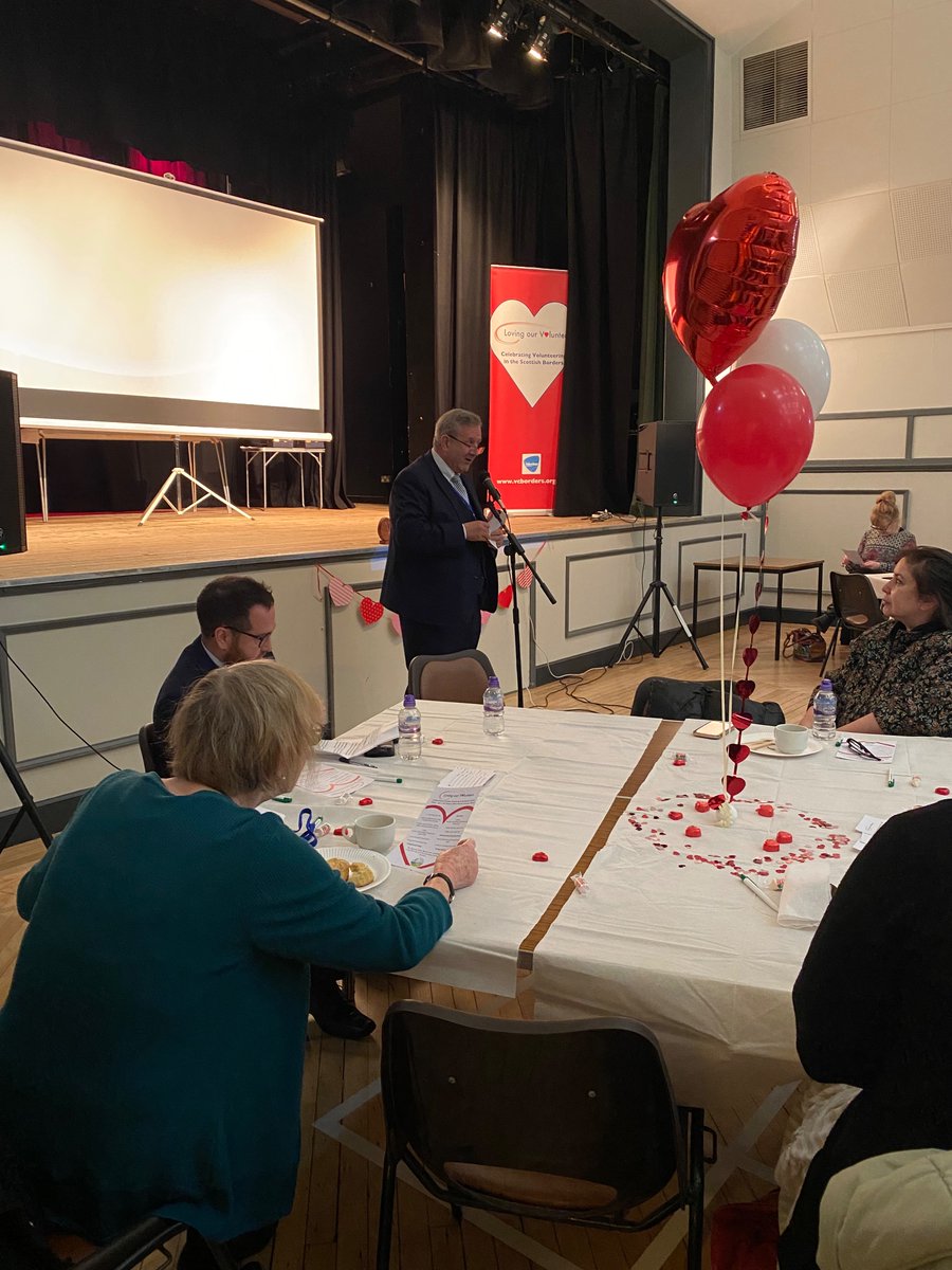 Volunteer tweet media