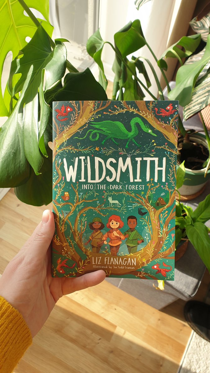 Happy #BookGivingDay ☺🌿🌳 Massive shout out to @Biggreenbooks who very kindly gifted me this copy of #WildSmith the gorgeous adventure book by @lizziebooks & @Joetoddstanton 😍