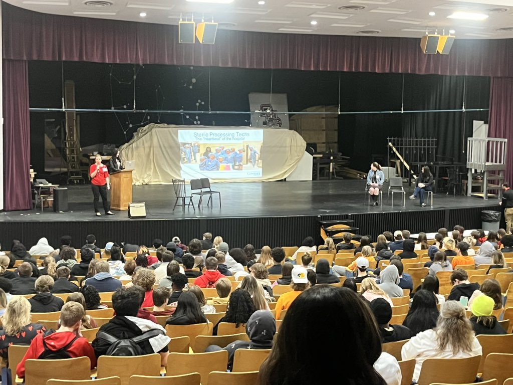 CHS_Cagle's tweet image. Thank you @CovenantHealth for coming to meet with our 9th graders to discuss different health care careers.  Central is continuing to introduce students to options for our different 865 academies and pathways next year.  #865academies #healthscienceacademy @cassidy_taylor6