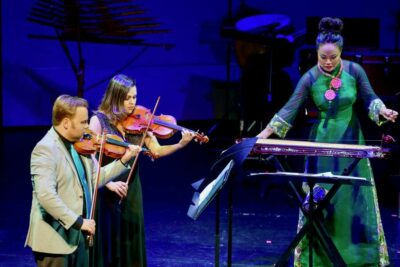 Vietnamese music merges with dance, poetry in ‘Mekong: SOUL’ this weekend <a href="/Apollochplayers/">Apollo Chamber Players</a>
#PREVIEW <a href="/HoustonChron/">Houston Chronicle</a> <a href="/ThePhantomTX/">Chris Gray</a> preview.houstonchronicle.com/classical/viet…