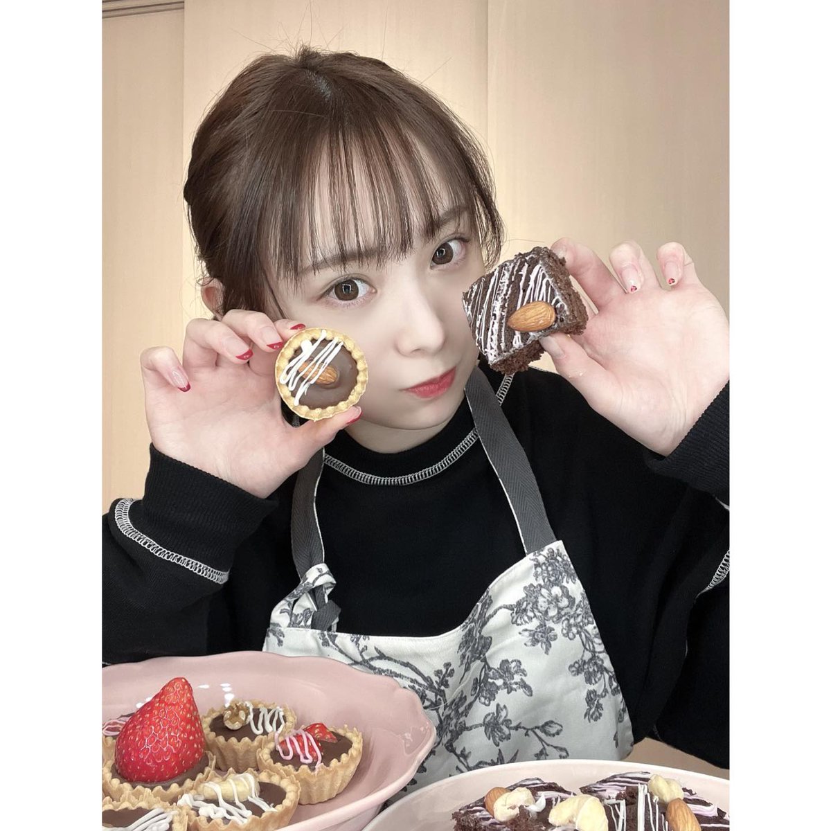 cocona557th's tweet photo. ☺︎

กินช้อคโกแลตไหมม？

🔗 : https://t.co/fkweHHZv3c

#梅山恋和 https://t.co/DBMeP2Wge4