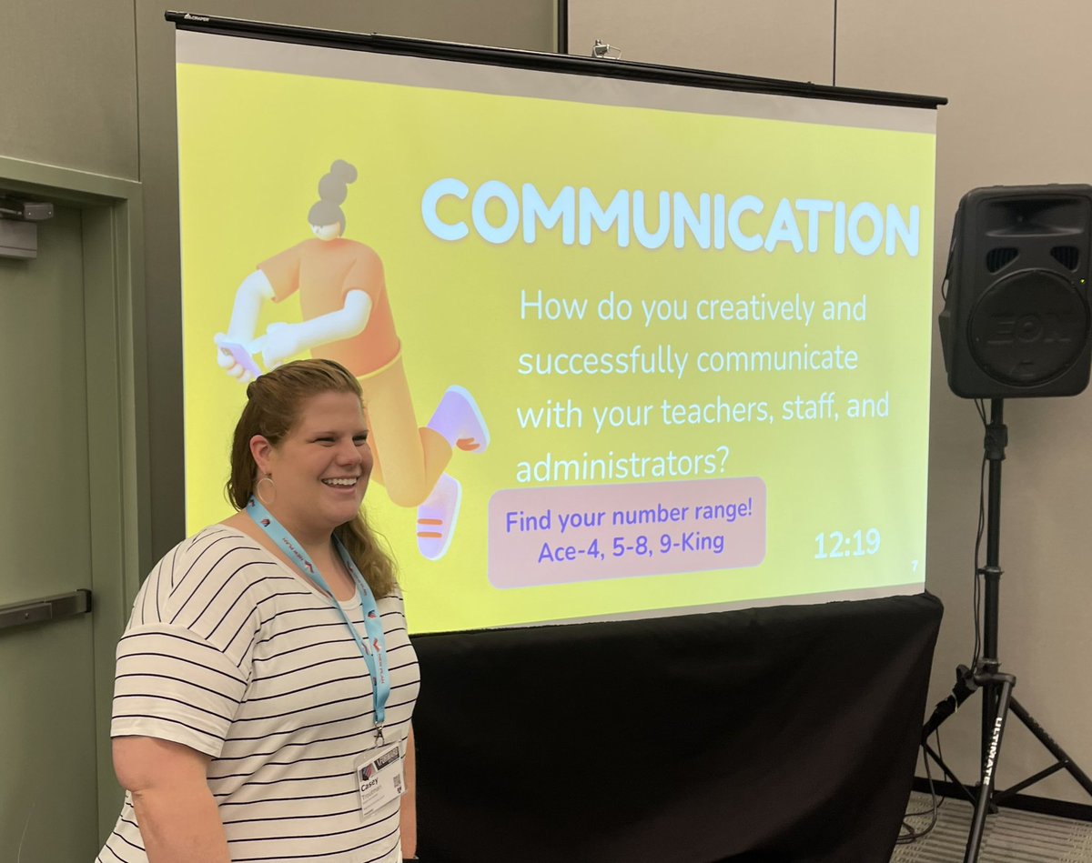 @CTroutmanTech got us collaborating on how to “Beg, Borrow, & Steal: Crowdsourcing Your EdTech Friends.” #OETC23 #BetterTogetherDCS #EdTechTools