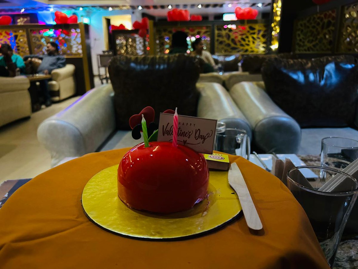 PaswanAntra's tweet photo. #Valentine's day #Apejet https://t.co/7RGoQOkrZa