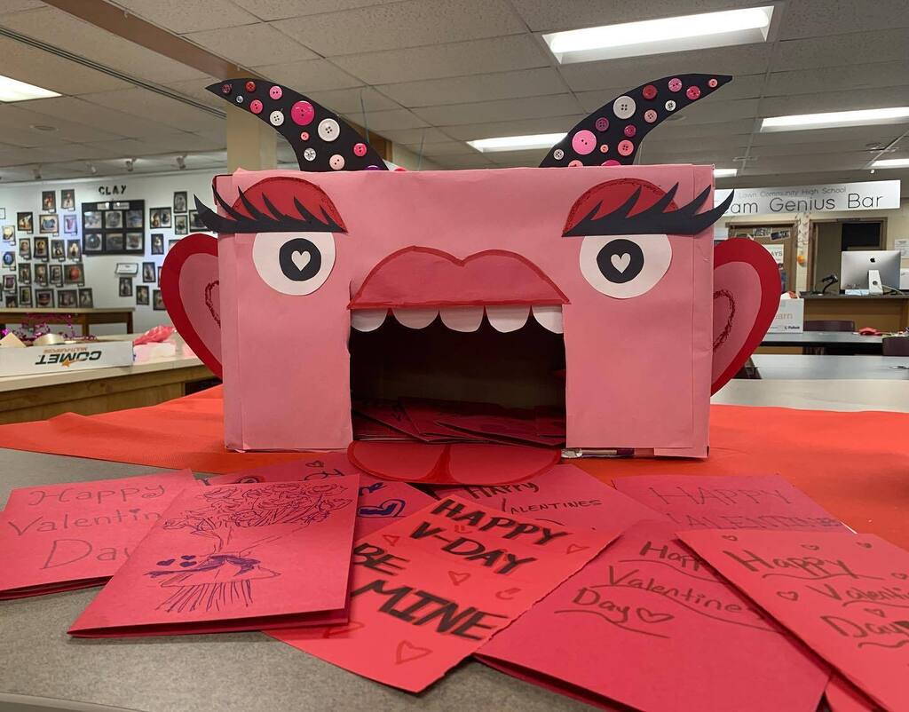 OLCHS Media Center tweet media