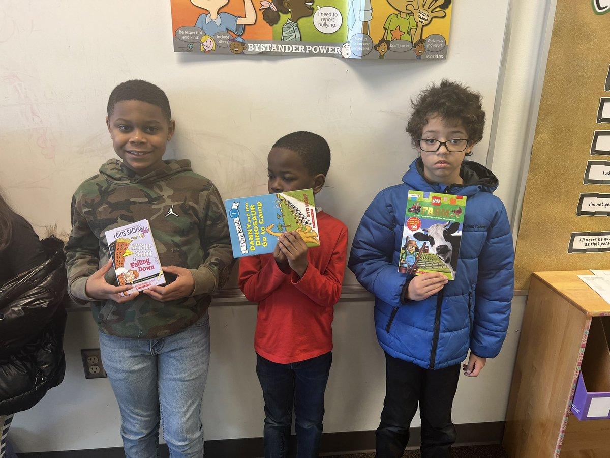 oanderson2016's tweet photo. EGES Birthday Club! Celebrating these babies! https://t.co/6VKiFlKP8k
