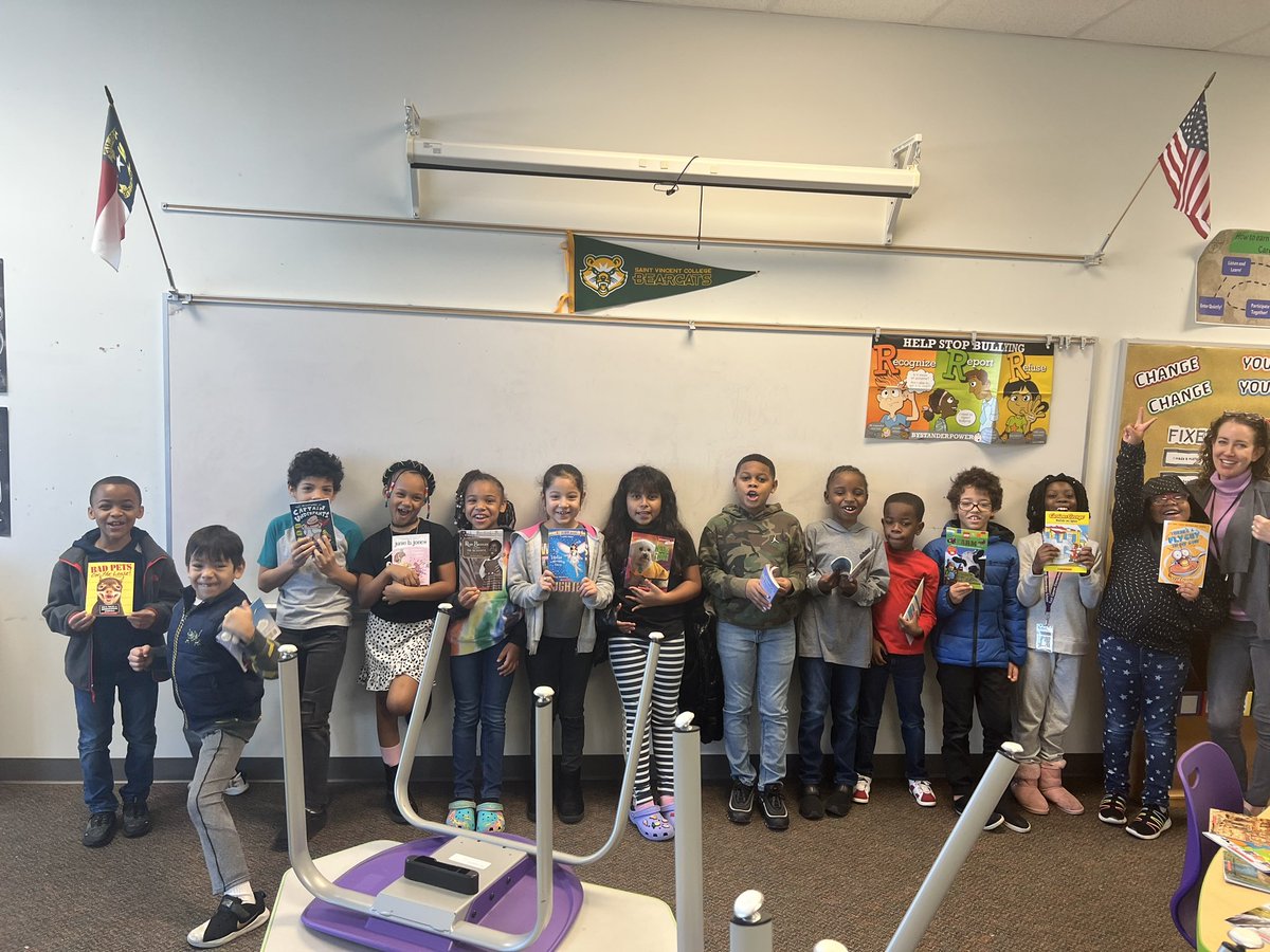 oanderson2016's tweet photo. EGES Birthday Club! Celebrating these babies! https://t.co/6VKiFlKP8k