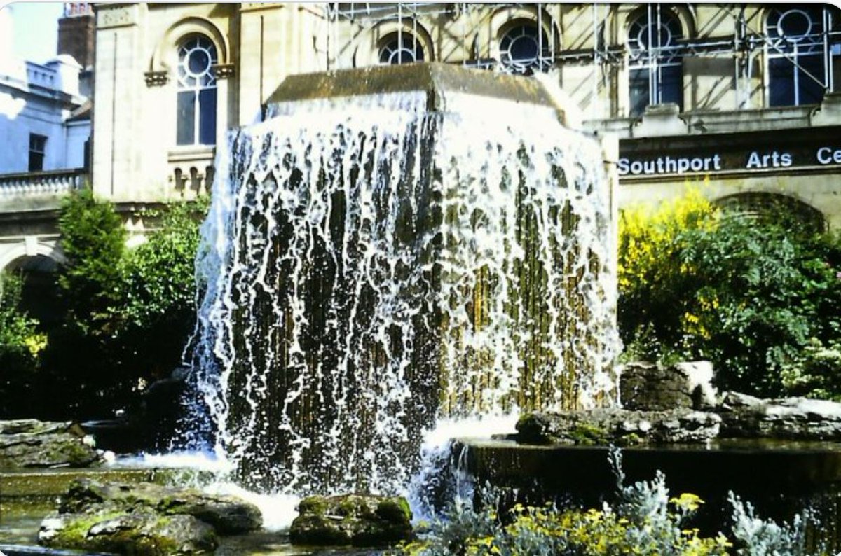 Qlocal Southport on Twitter "Who remembers the Fountain that used to