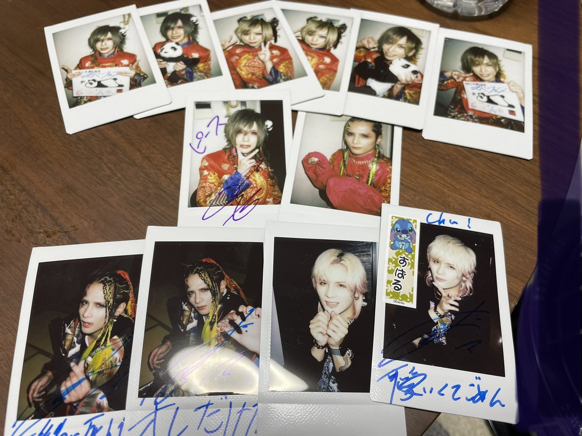 KiryuuTakemoru's tweet photo. スバフェス相方と参戦💙
暴れ曲多めで楽しかったなあ💭
当日チェキの運はまあ…
次ツも相方と沢山行きたいな🥰

空き時間にラボットカフェ行ったけど面白かった笑
たまくん可愛かったなあ🙄 https://t.co/tSGxvu4vQT