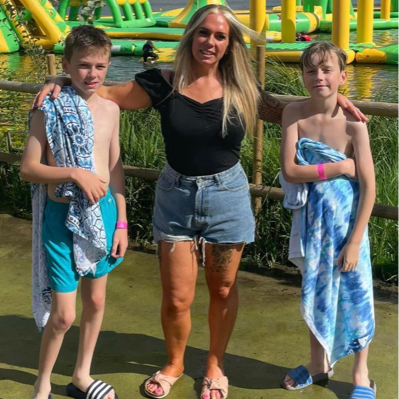 PFEW_HQ's tweet photo. Following the death of her baby daughter, Detective Sergeant Laura Bassett founded @HertsPolice first support network to help others affected by this tragic loss.

Read more about the Child Loss Support Network in our #POLICEMag 👇