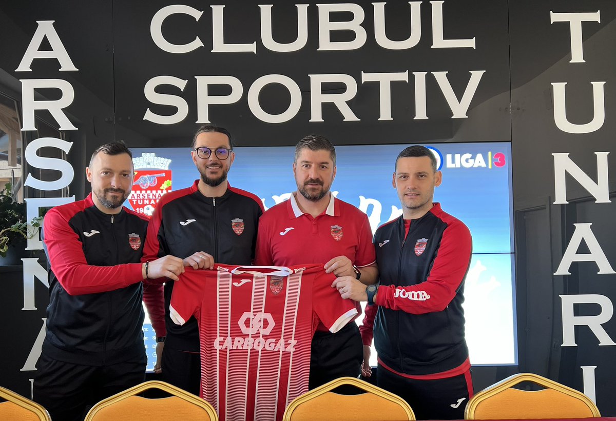 romania0512's tweet photo. FC Arsenal Tunari 2023 Technical STAFF #roadtoliga2 #perfomance #togetherasateam #hardworkformakinghistory https://t.co/LSG2kNp1Za