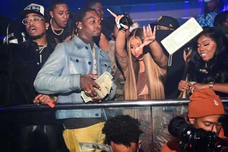 musics_week's tweet photo. Cardi B Overheard Scolding Offset &amp; Quavo At Grammys
https://t.co/6aS9DU2LSh https://t.co/TXU5nrXfDJ