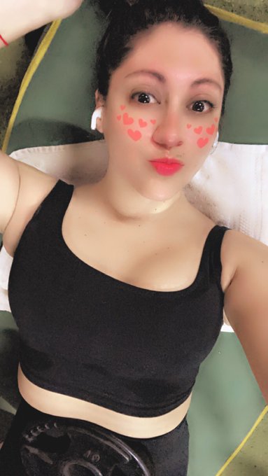 Feliz D&iacute;a mis San Valentines 😘😘 https://t.co/4UYfnEKFnw<a href="/tag/mianiversariodetwitter"class="tags"><span>#mianiversariodetwitter</span></a>